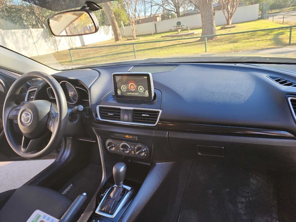 2016 Mazda Mazda3 Image 29
