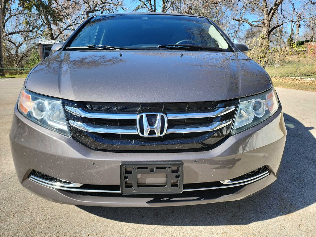 2016 Honda Odyssey Image 2