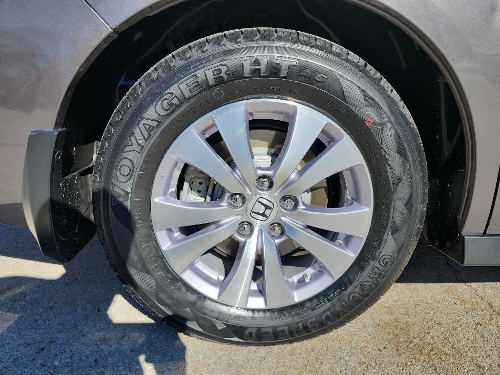 2016 Honda Odyssey Image 10