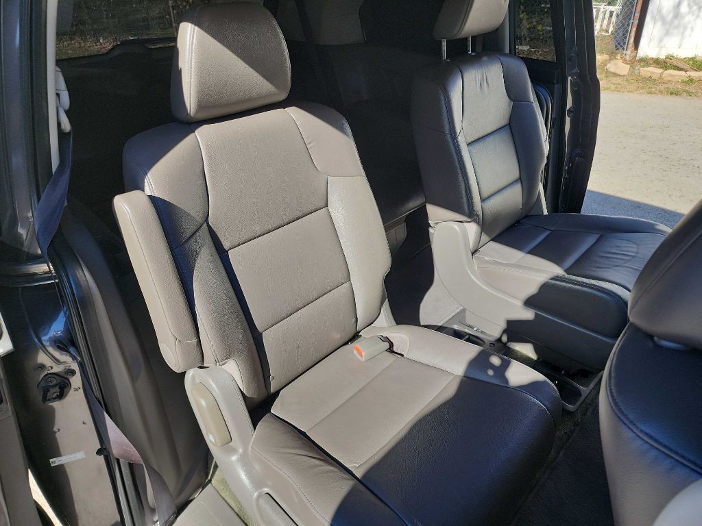 2016 Honda Odyssey Image 35
