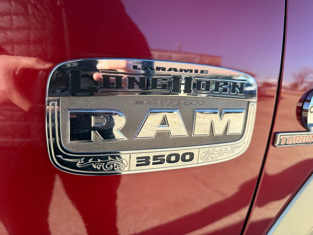 2015 RAM 3500 Image 10