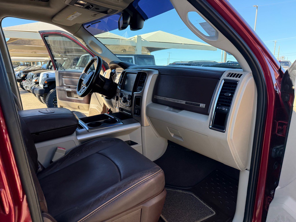 2015 RAM 3500 Image 15