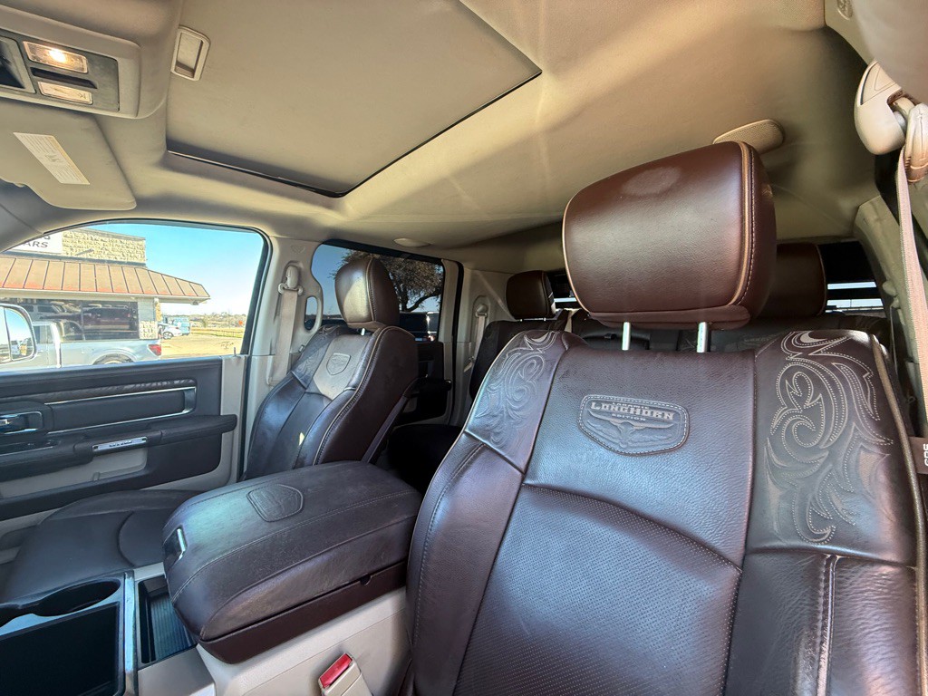 2015 RAM 3500 Image 17