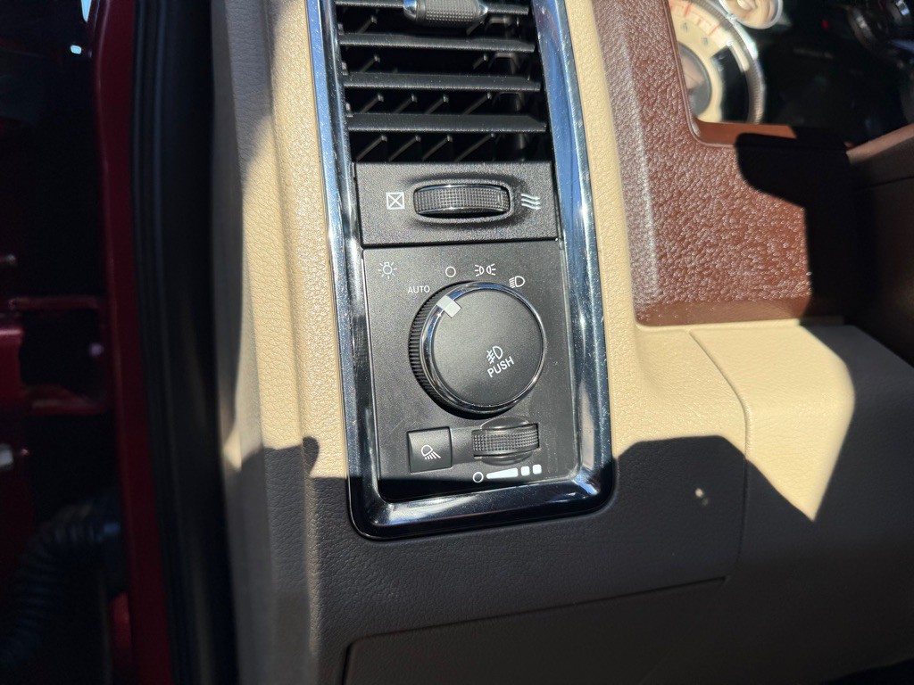 2015 RAM 3500 Image 19