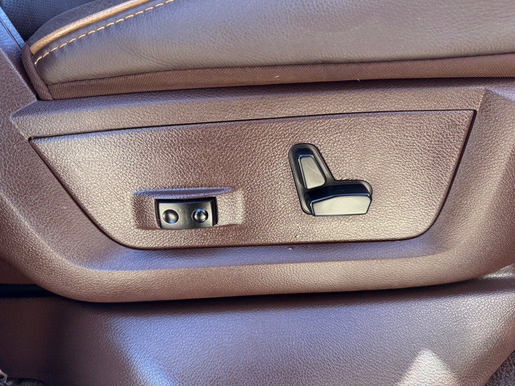 2015 RAM 3500 Image 23