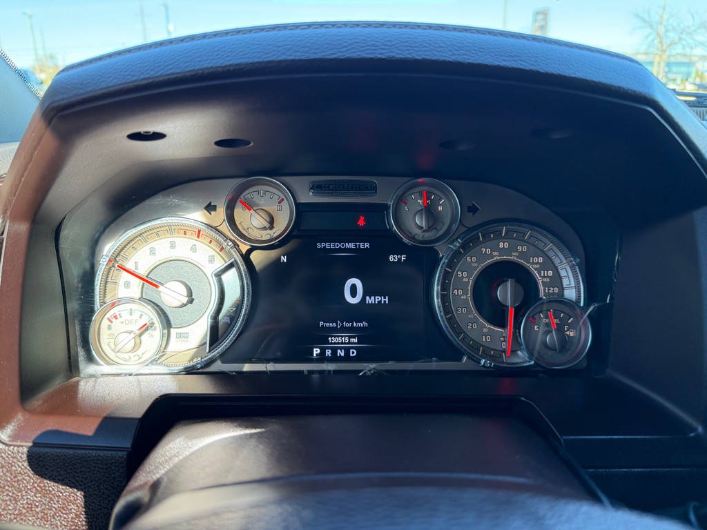 2015 RAM 3500 Image 27