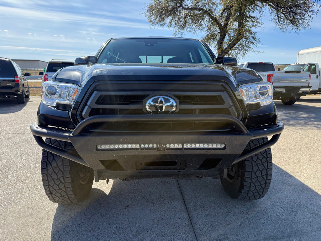2022 Toyota Tacoma Image 2