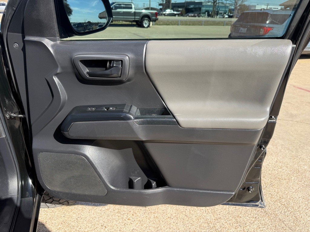 2022 Toyota Tacoma Image 29