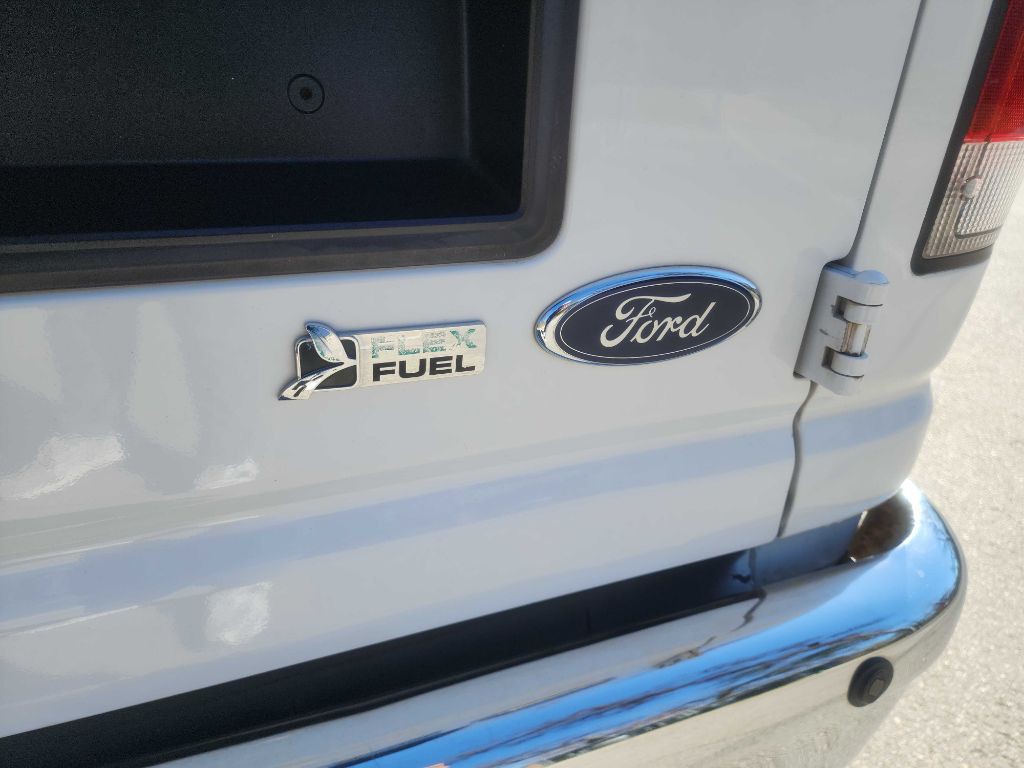 2009 Ford Econoline Image 8