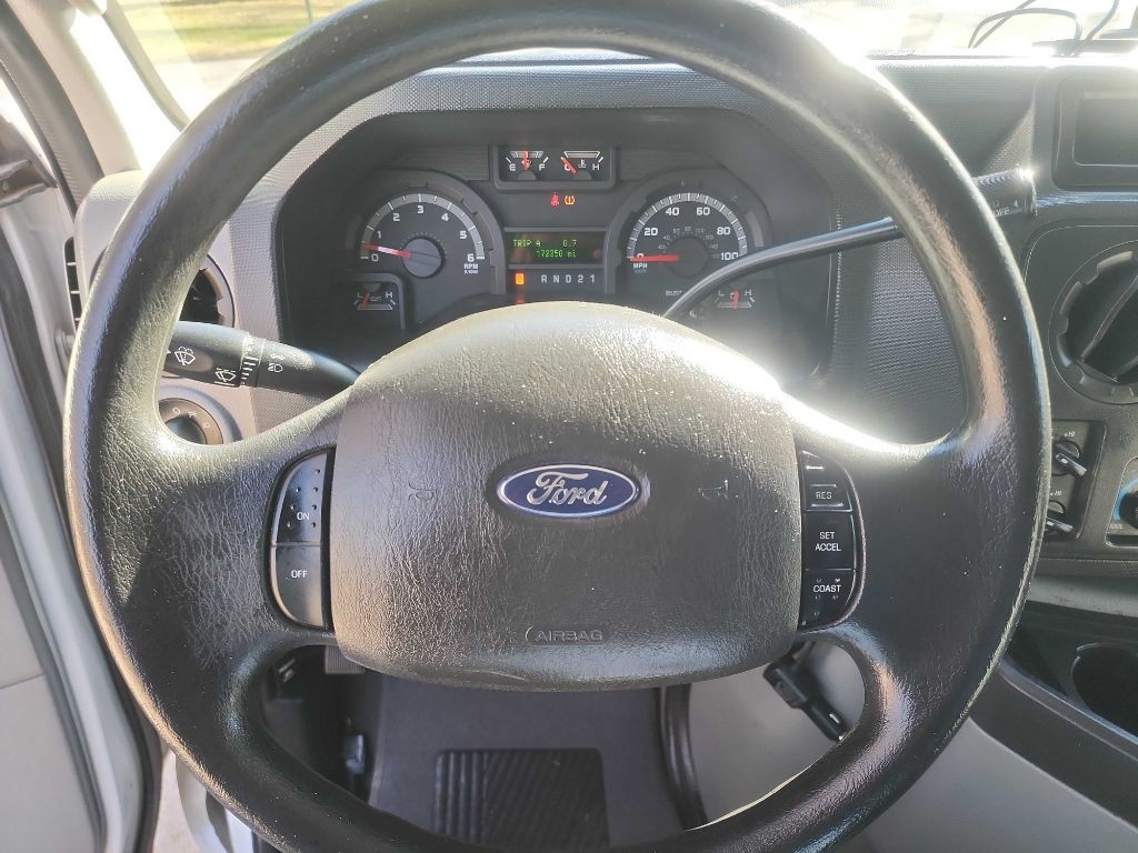 2009 Ford Econoline Image 19