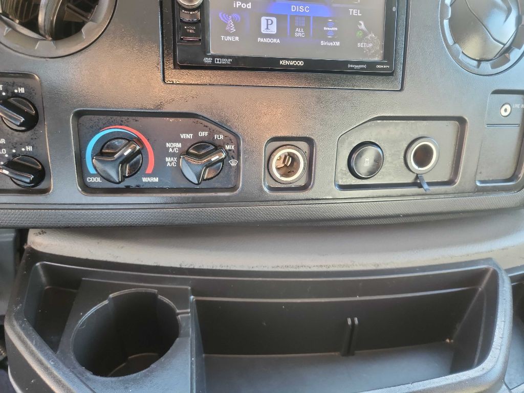 2009 Ford Econoline Image 21