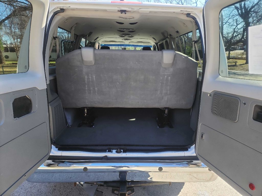 2009 Ford Econoline Image 22