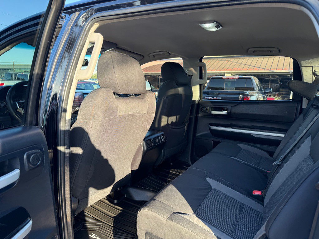 2015 Toyota Tundra Image 14