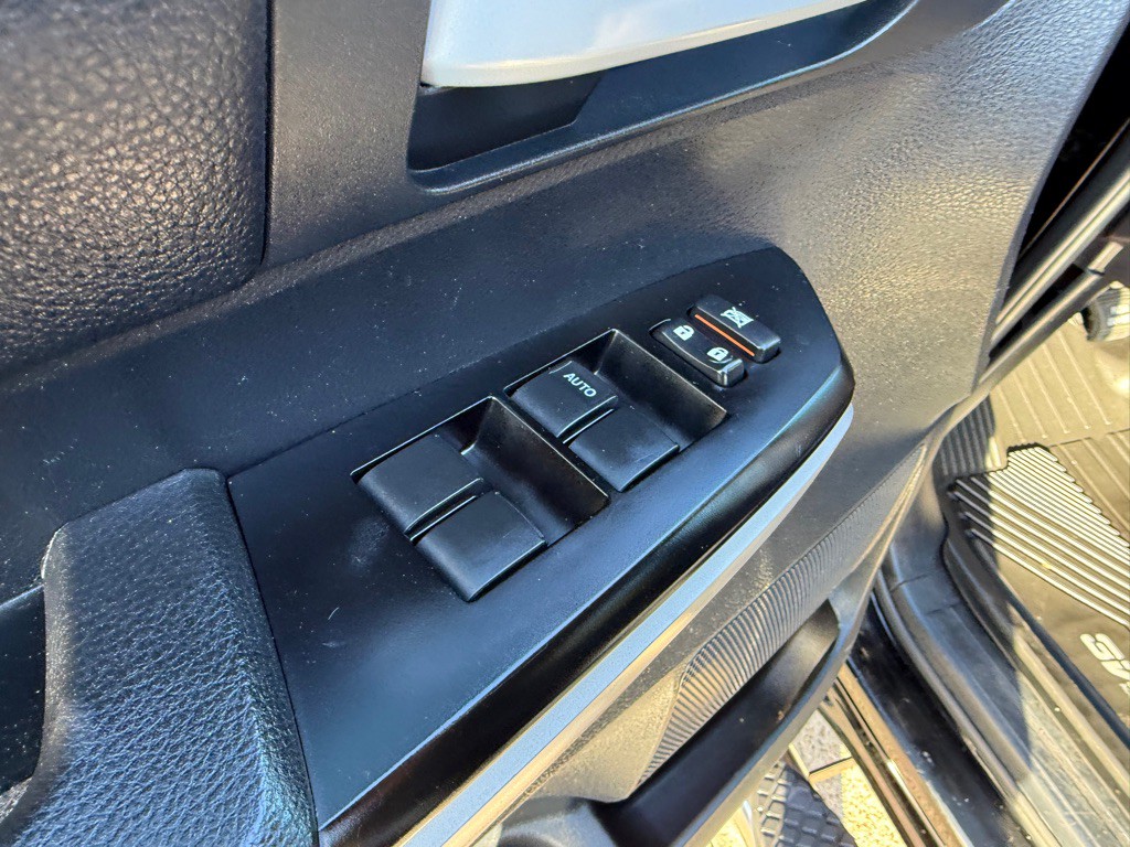 2015 Toyota Tundra Image 19