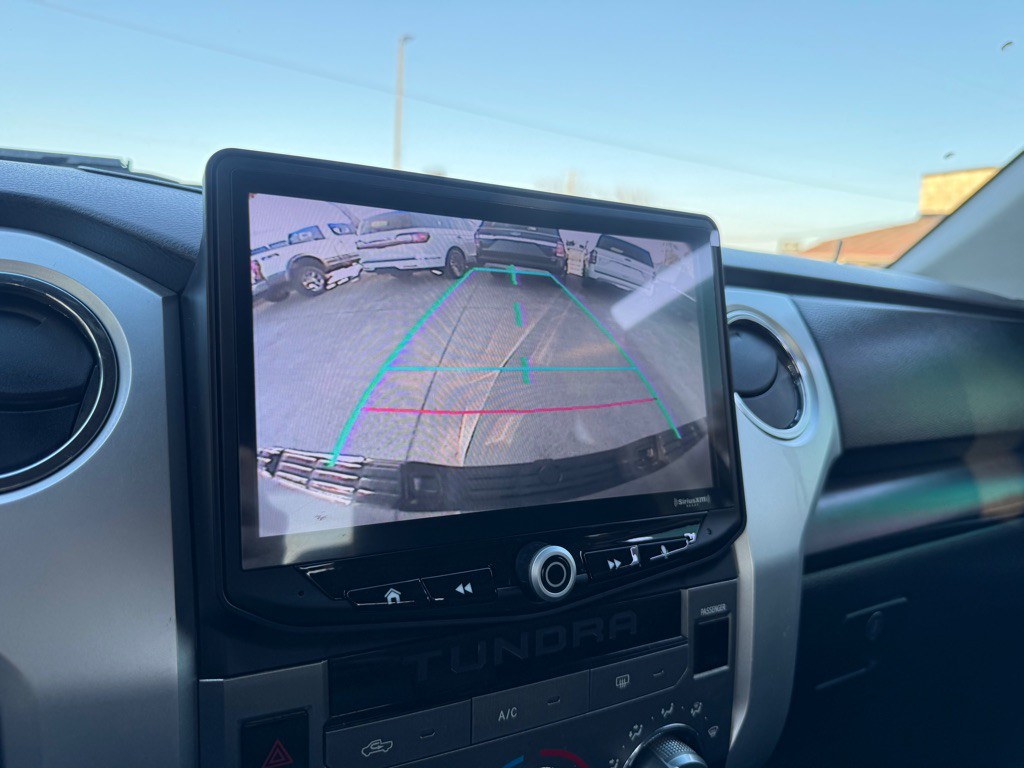 2015 Toyota Tundra Image 26