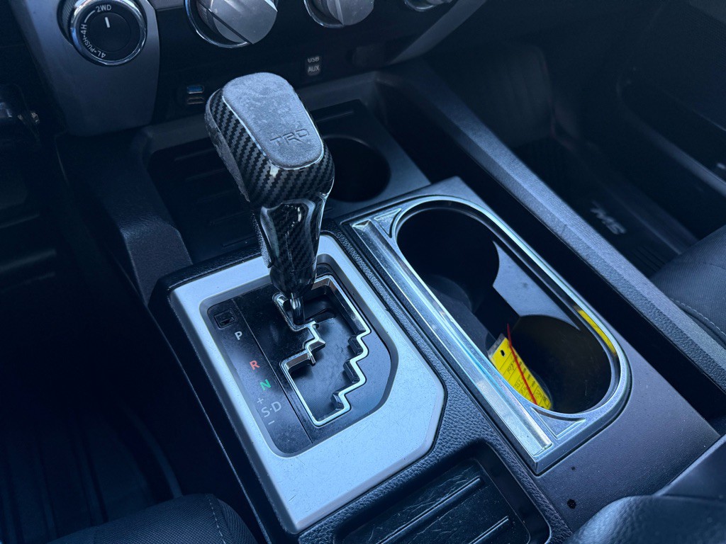 2015 Toyota Tundra Image 28