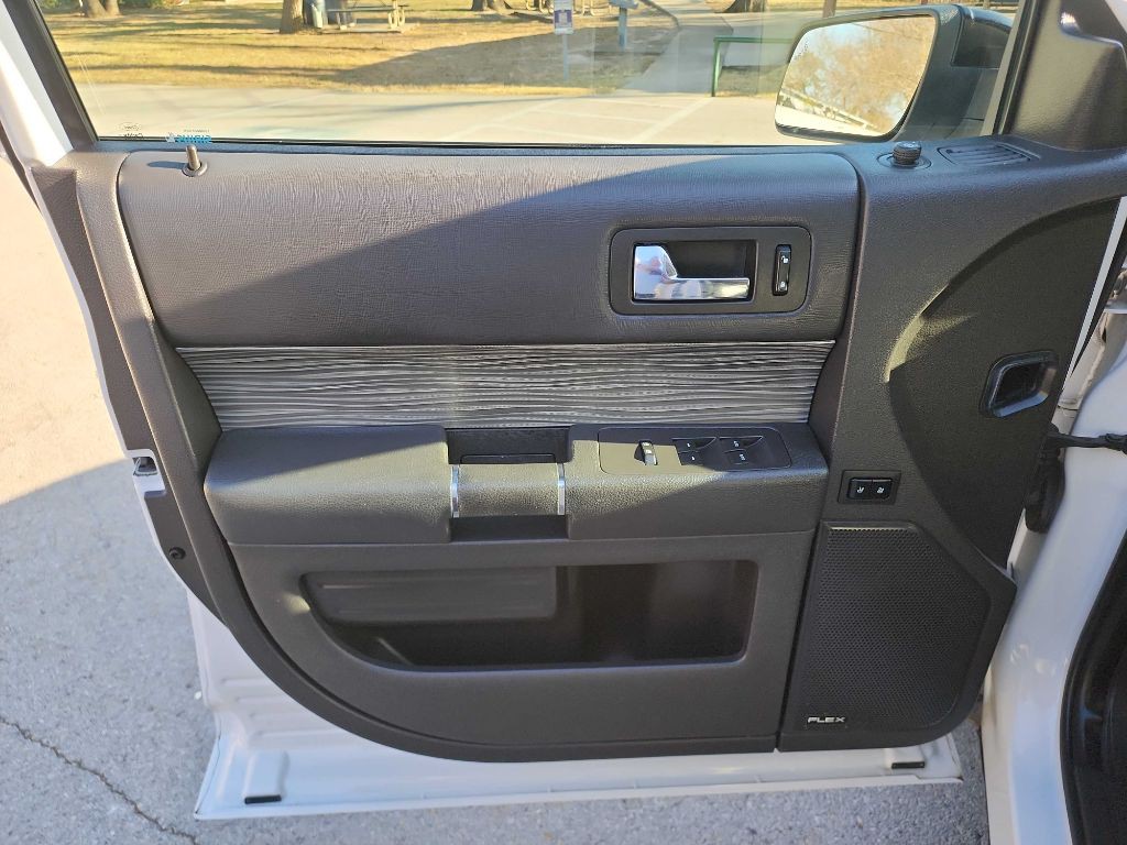 2017 Ford Flex Image 11