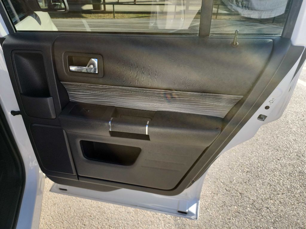 2017 Ford Flex Image 35