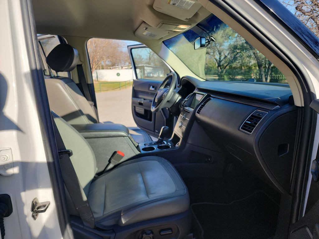 2017 Ford Flex Image 39