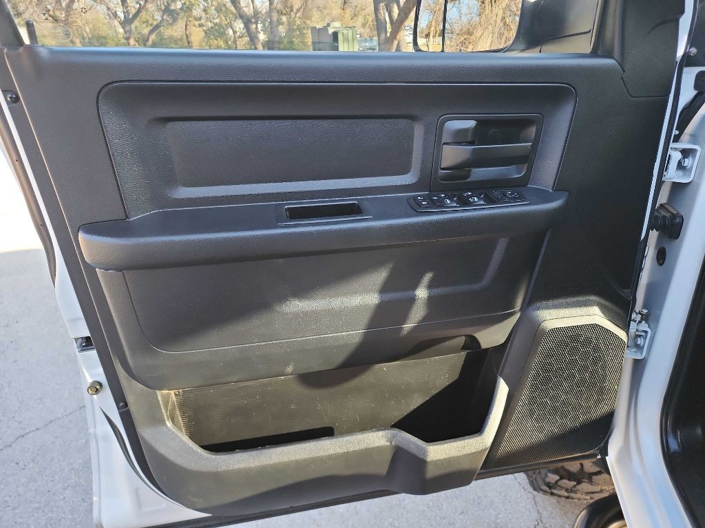 2013 RAM 2500 Image 12