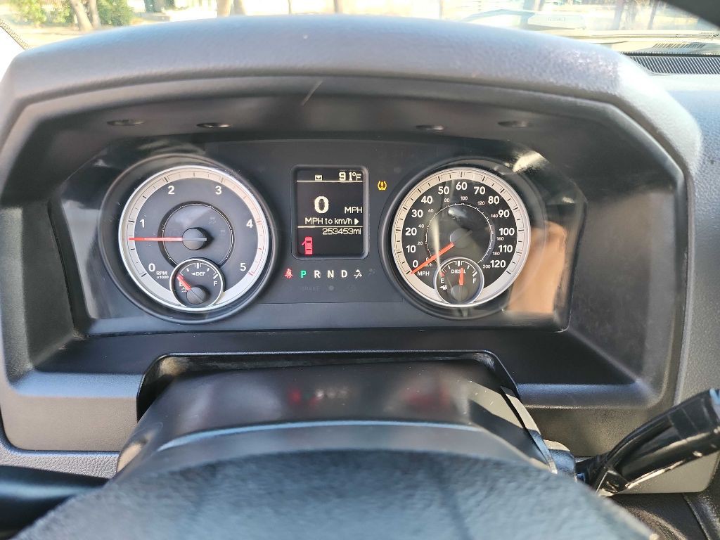 2013 RAM 2500 Image 17