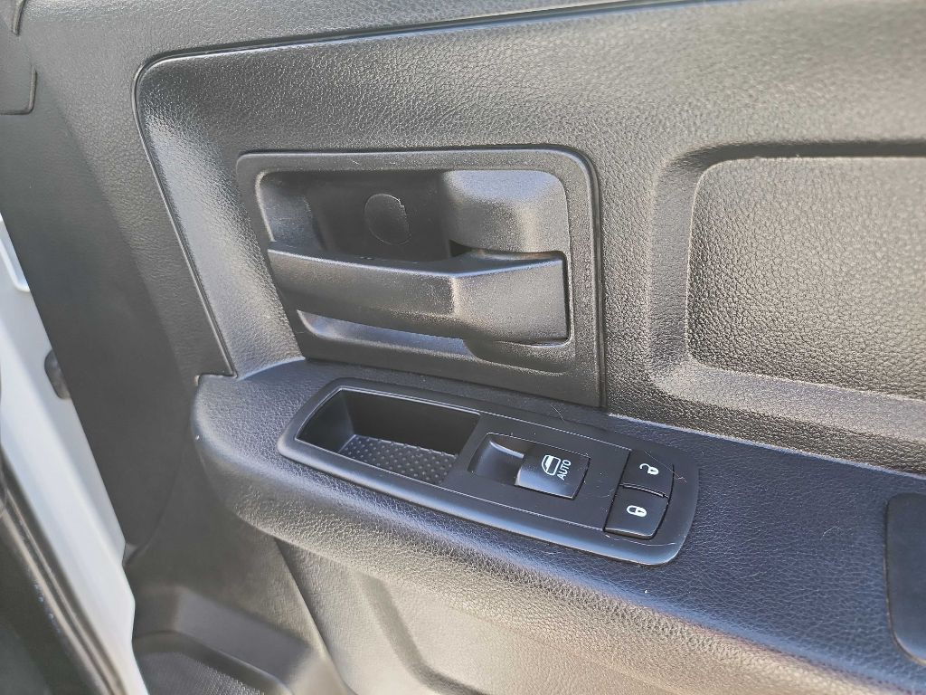 2013 RAM 2500 Image 26