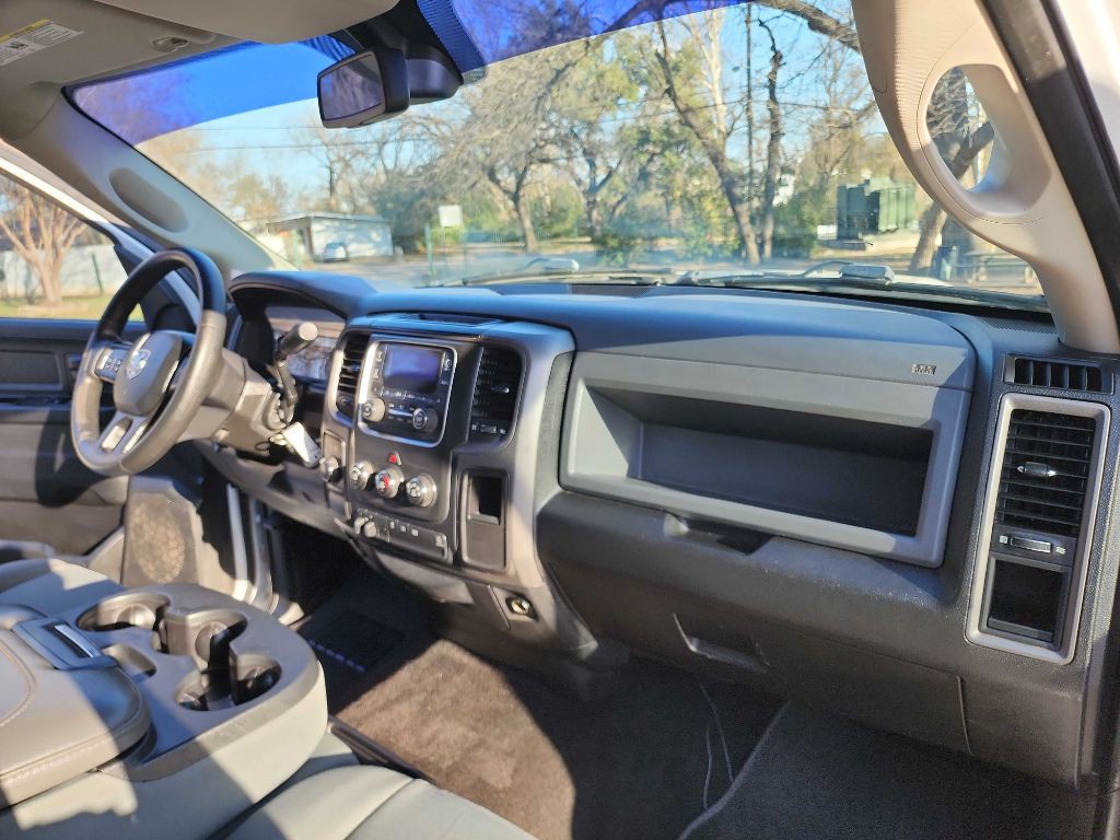 2013 RAM 2500 Image 28