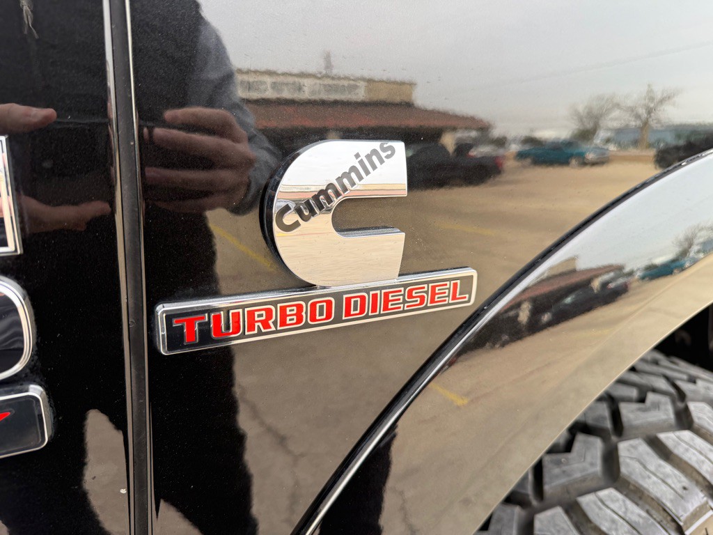 2017 RAM 3500 Image 10