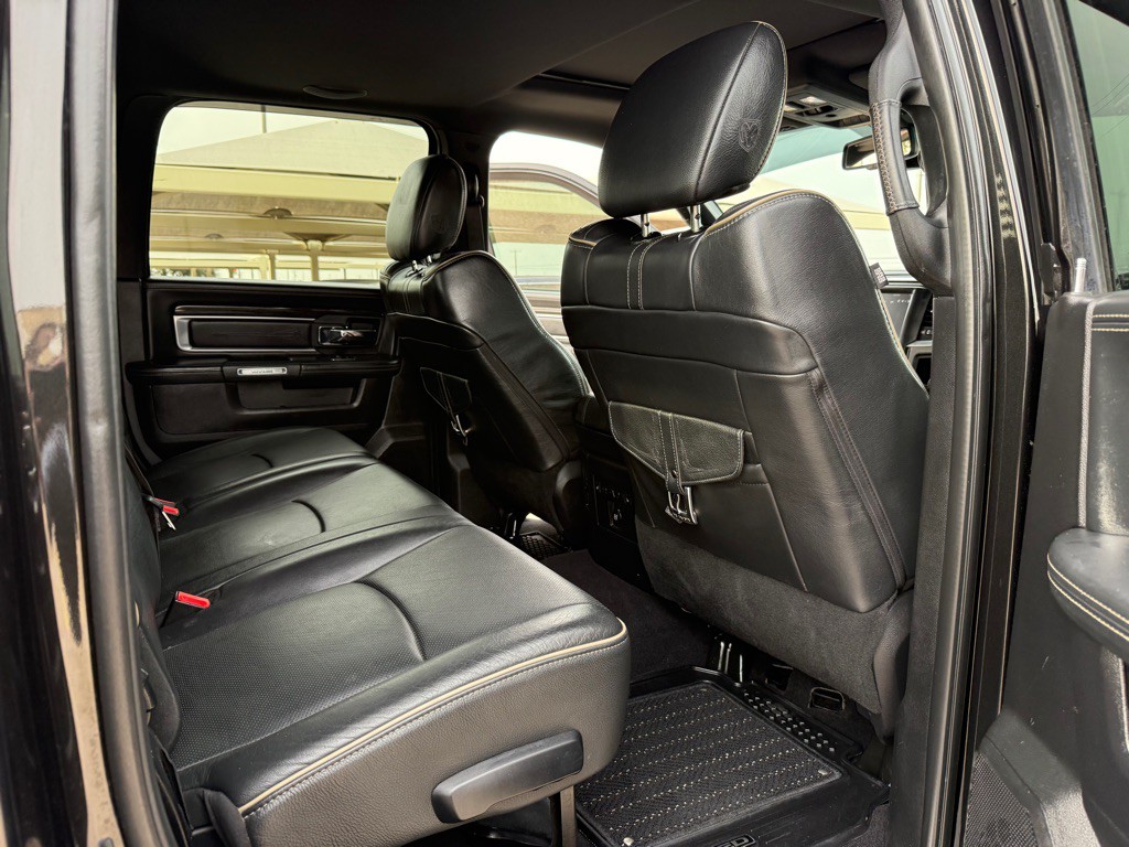 2017 RAM 3500 Image 19