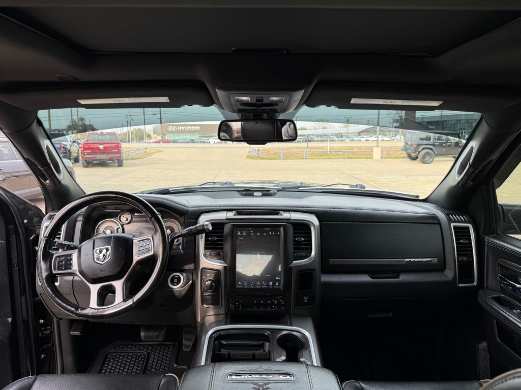 2017 RAM 3500 Image 26