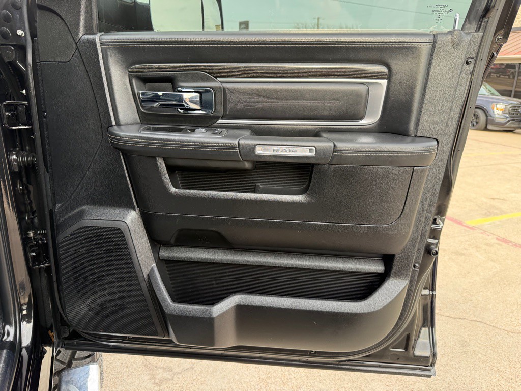 2017 RAM 3500 Image 29