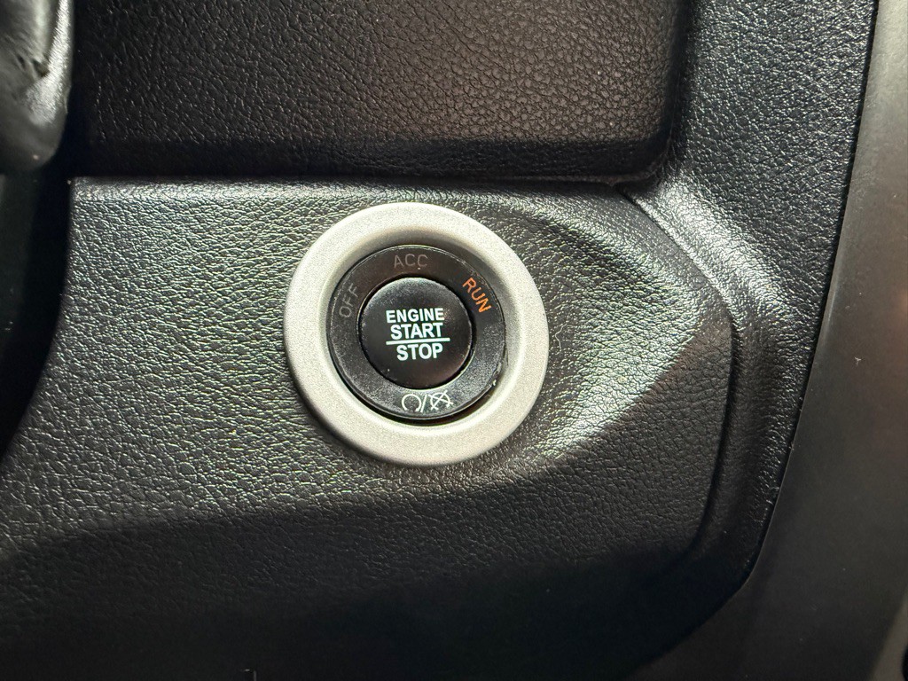 2017 RAM 3500 Image 31