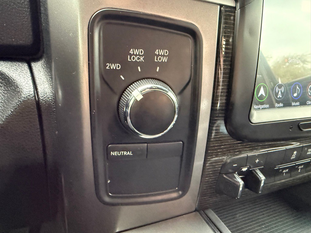 2017 RAM 3500 Image 32