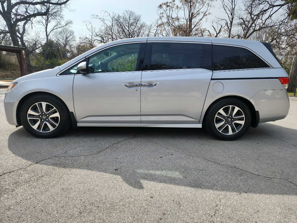 2014 Honda Odyssey Image 4