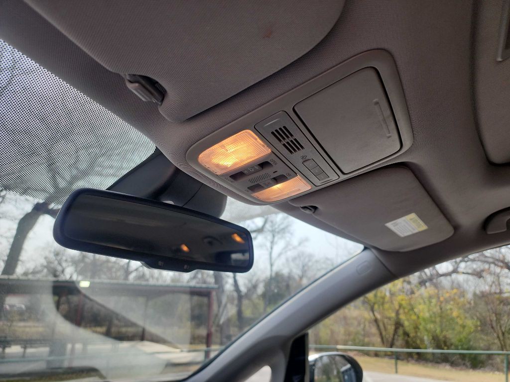 2014 Honda Odyssey Image 24