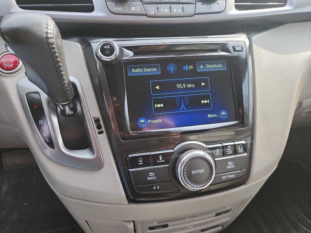 2014 Honda Odyssey Image 28