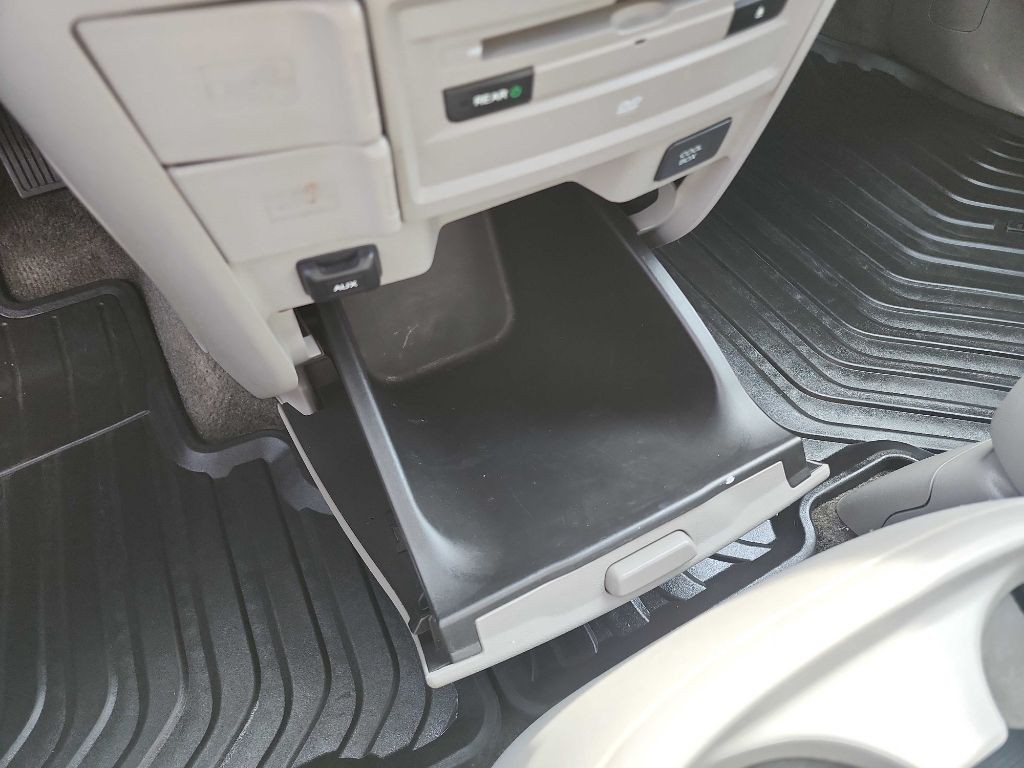 2014 Honda Odyssey Image 32