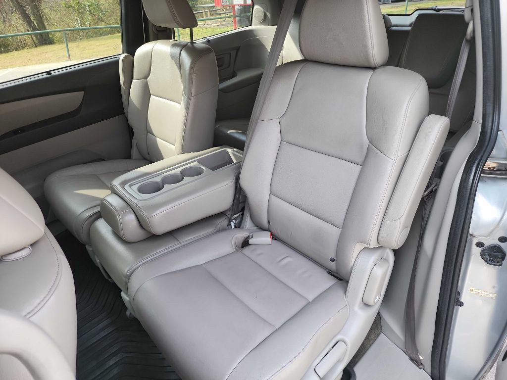 2014 Honda Odyssey Image 34