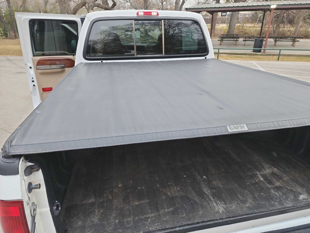 2004 Ford F-250 Image 8