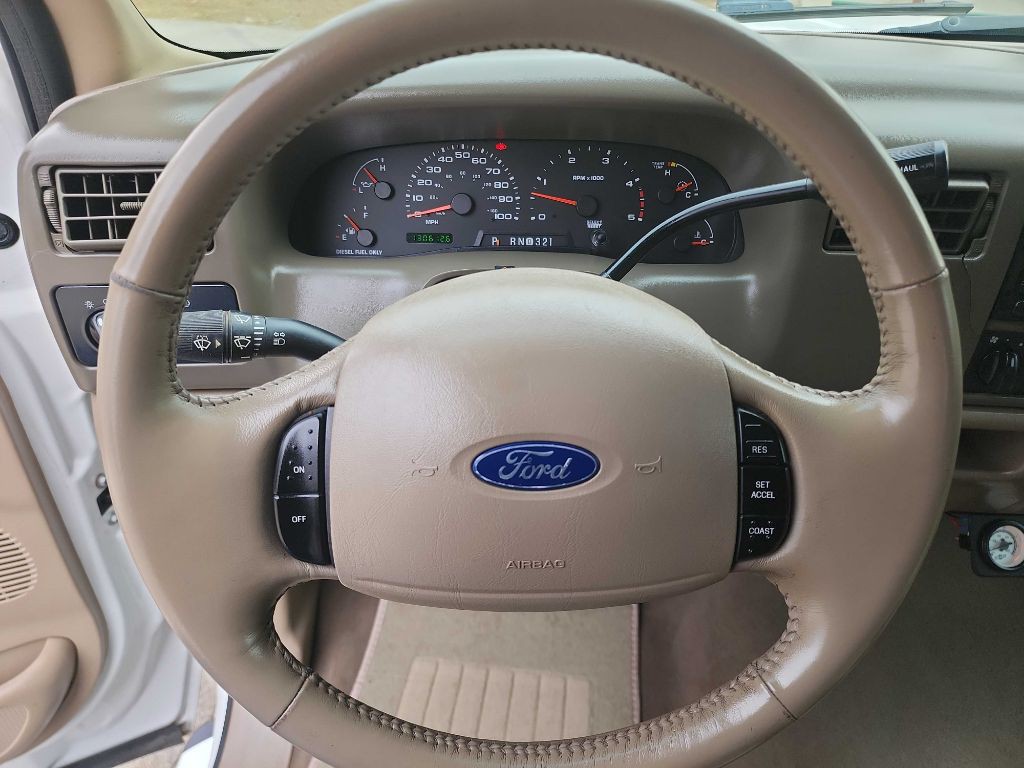 2004 Ford F-250 Image 20