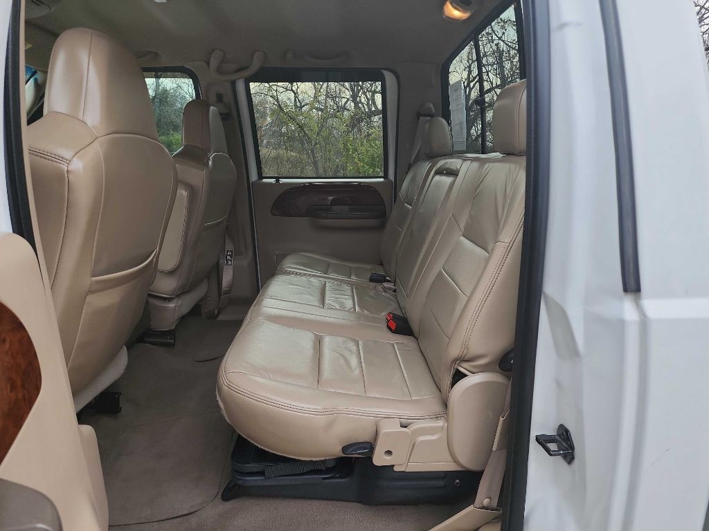 2004 Ford F-250 Image 30