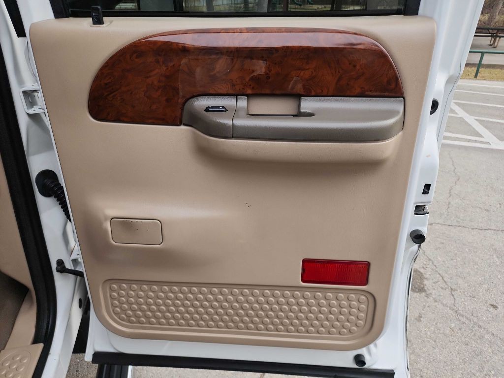 2004 Ford F-250 Image 33