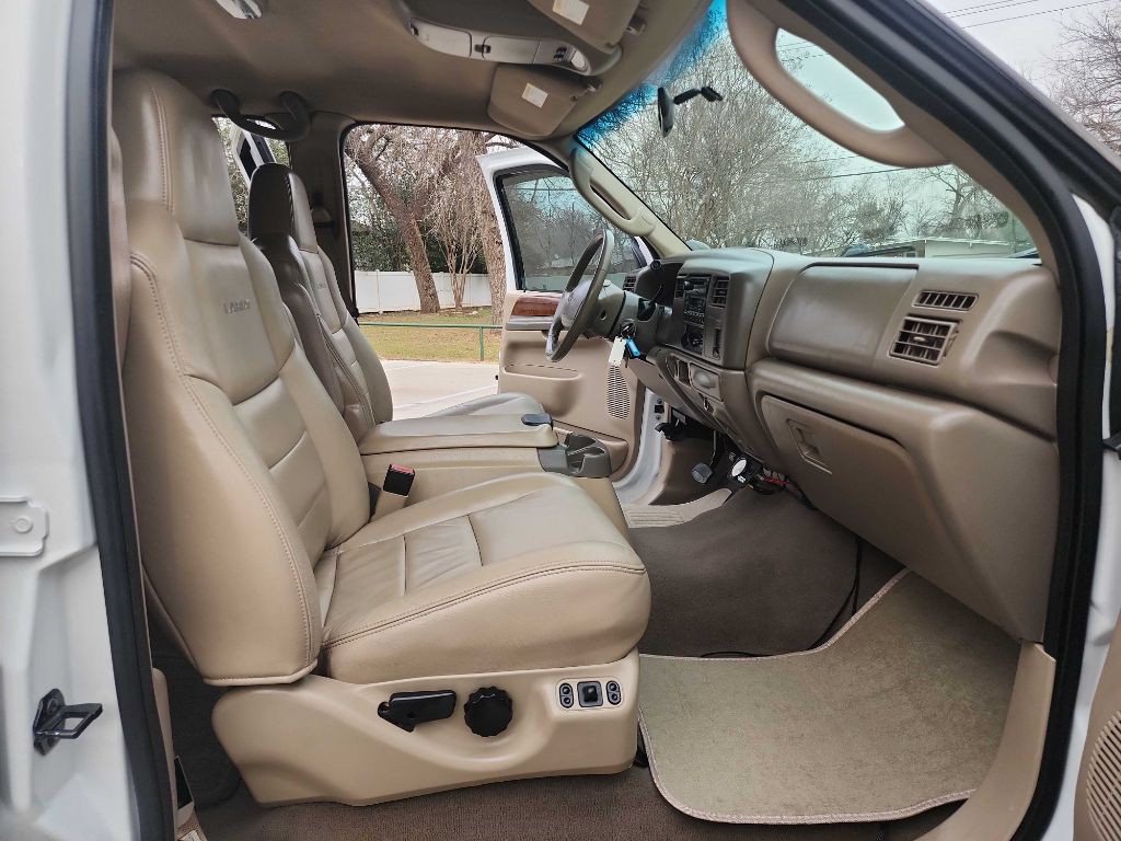 2004 Ford F-250 Image 35