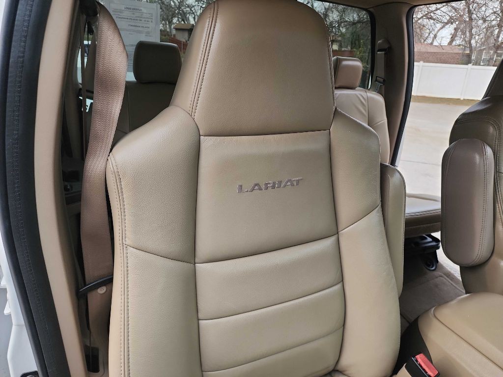 2004 Ford F-250 Image 37