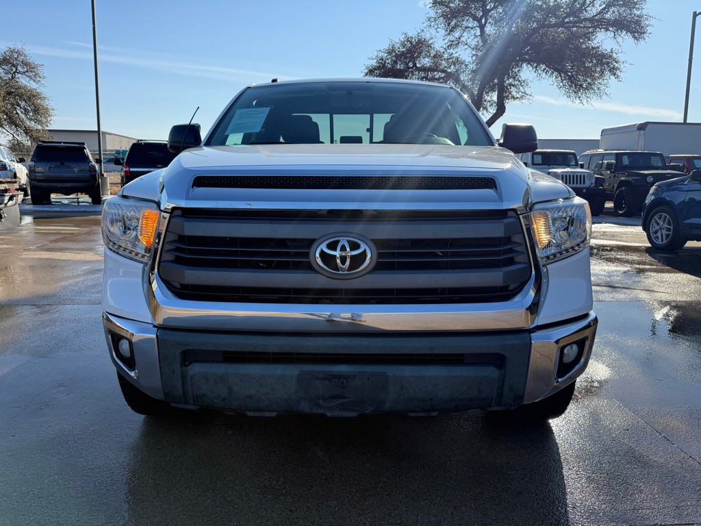 2014 Toyota Tundra Image 2