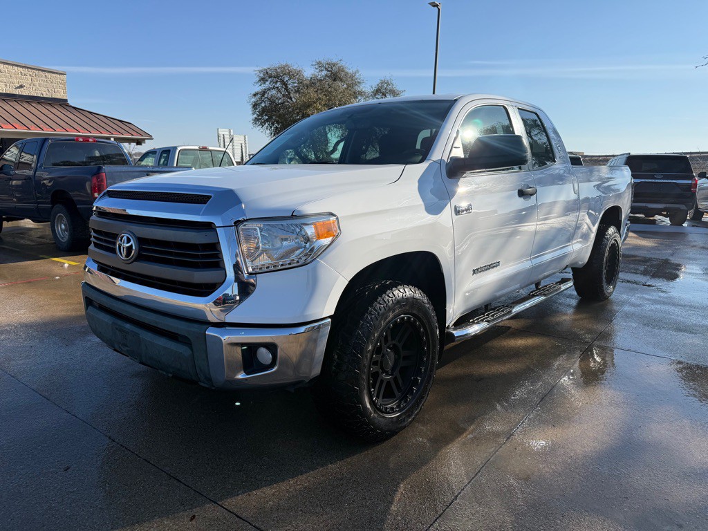 2014 Toyota Tundra Image 3