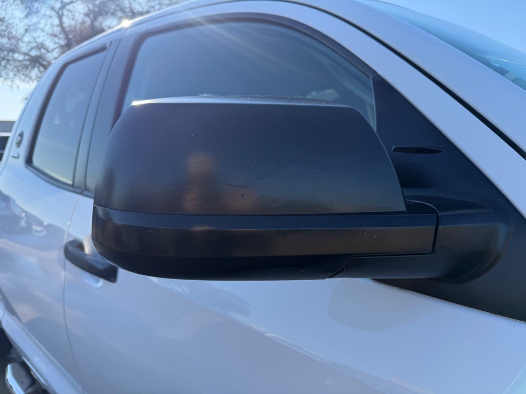 2014 Toyota Tundra Image 11