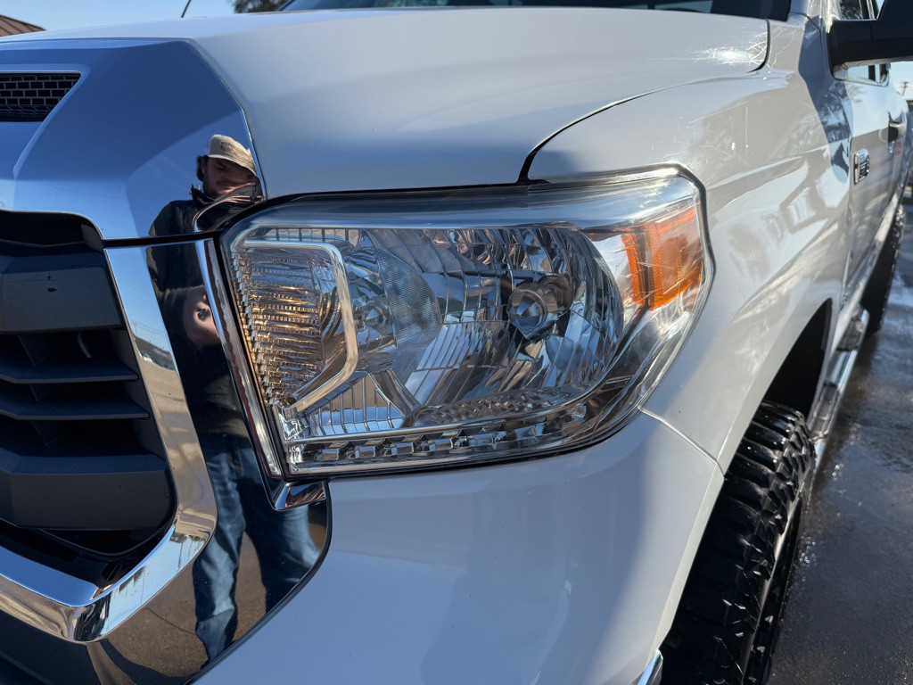 2014 Toyota Tundra Image 12