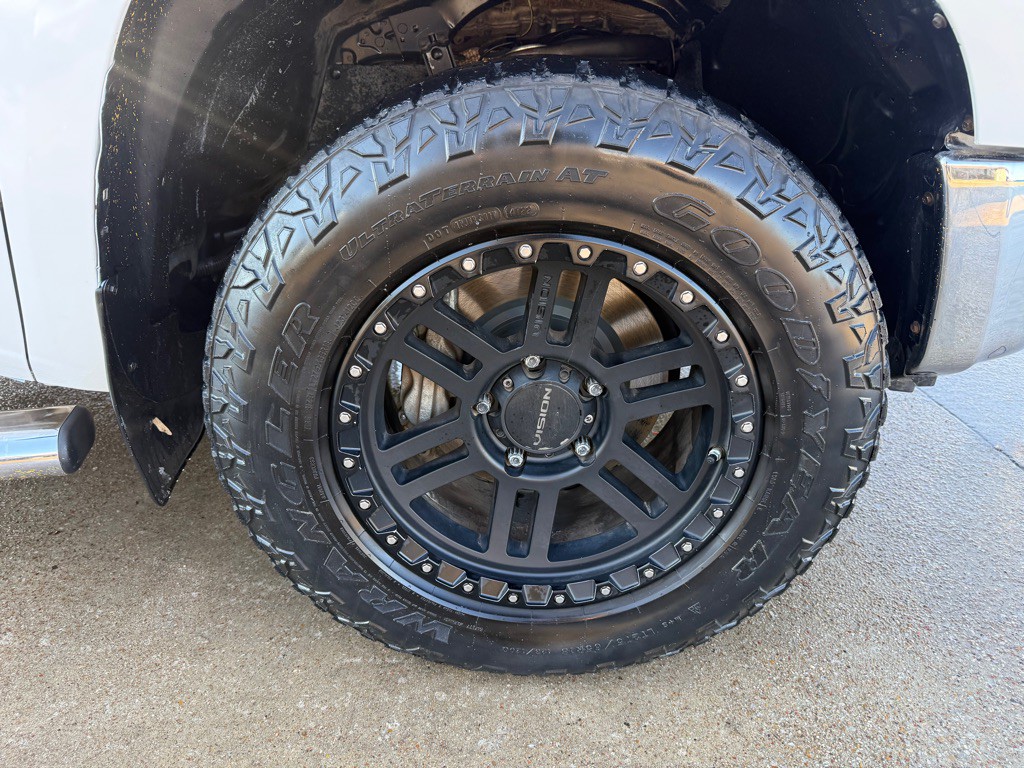 2014 Toyota Tundra Image 15