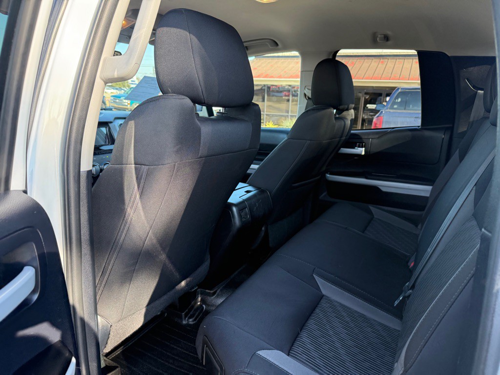2014 Toyota Tundra Image 17